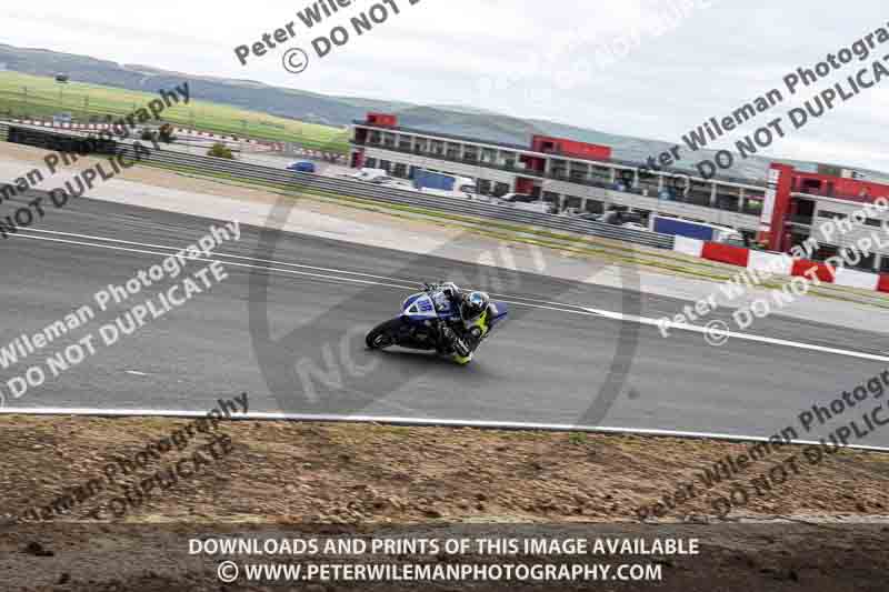 cadwell no limits trackday;cadwell park;cadwell park photographs;cadwell trackday photographs;enduro digital images;event digital images;eventdigitalimages;navarra;no limits trackdays;peter wileman photography;racing digital images;trackday digital images;trackday photos